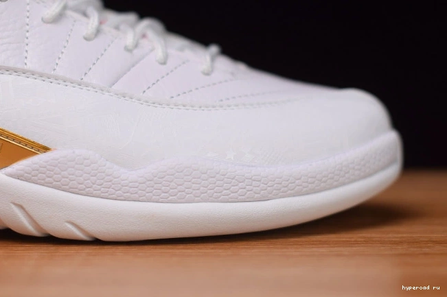 Air Jordan (2019) 130690-107 12 "Fiba" Retro 0707